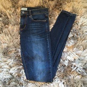 BANANA REPUBLIC JEANS!!